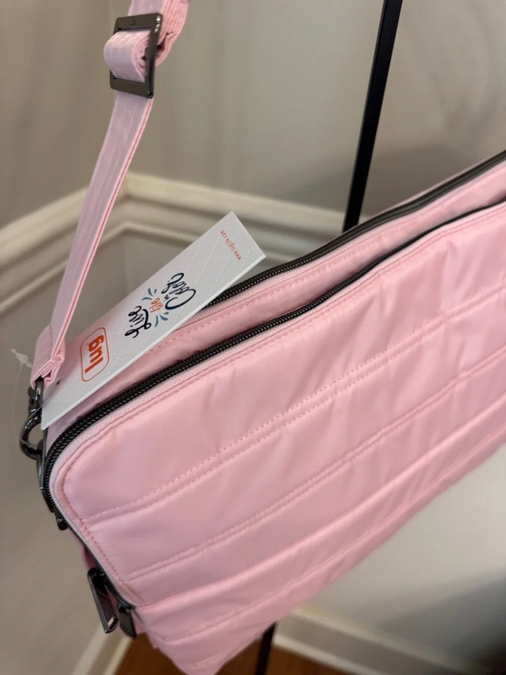 BUBBLE PINK LUD Delta crossbody 17 inch Laptop carry bag
